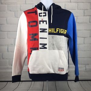 Tommy Hilfiger hoodie size S 20%off any 2 items